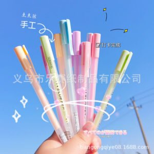 Quick Drying Glue Pen With One Extra Refil